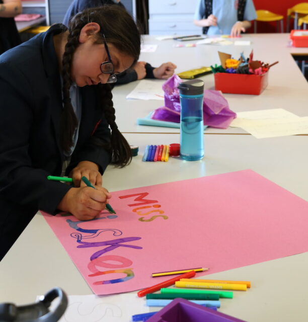 https://broadfield.lancs.sch.uk/wp-content/uploads/Enrichment-craft-club-1.jpg