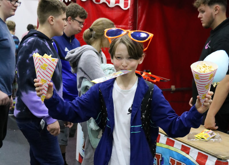 https://broadfield.lancs.sch.uk/wp-content/uploads/Fun-day.jpg